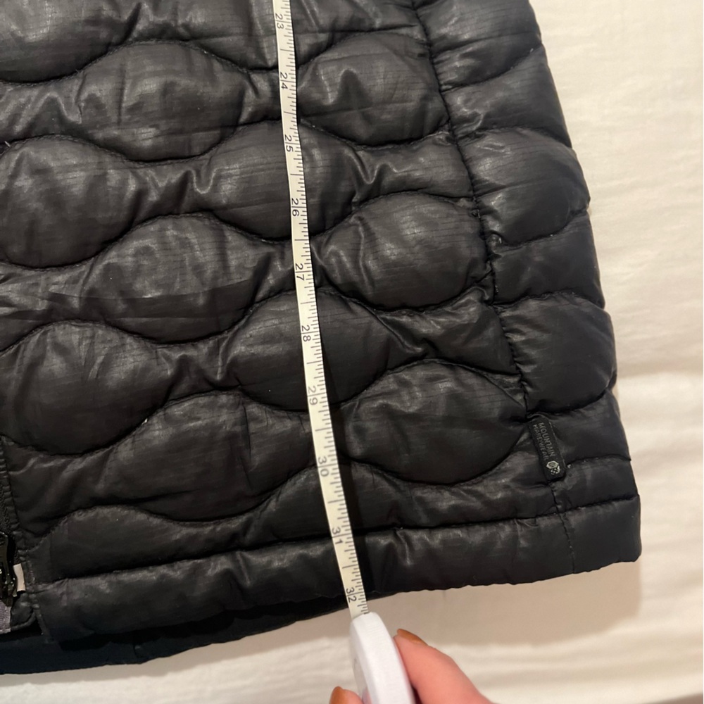 Women's Black Hooded Puffer Coat - Picture 8 of 9